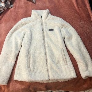 Sherpa Patagonia White Zip Up Sweater Large